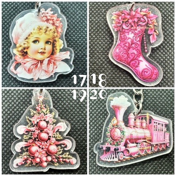 A Very Merry Pink Christmas KBK Keychains - Picture 5 of 8